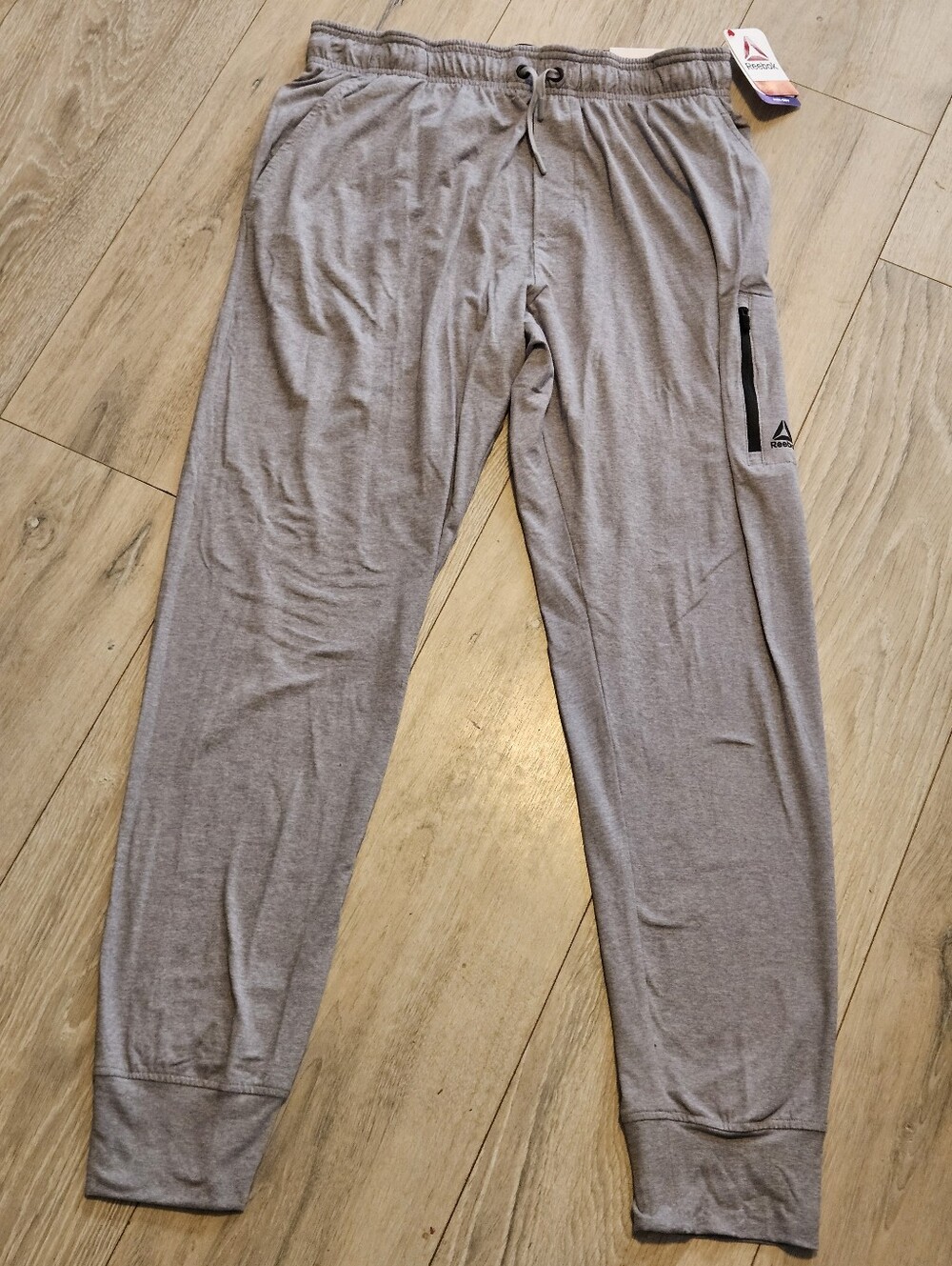 NWT Reebok Legacy Slim Jogger Men's Medium Sleet Heather Color